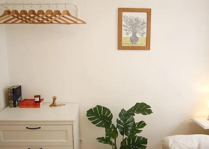Charming, Modern & Spacious