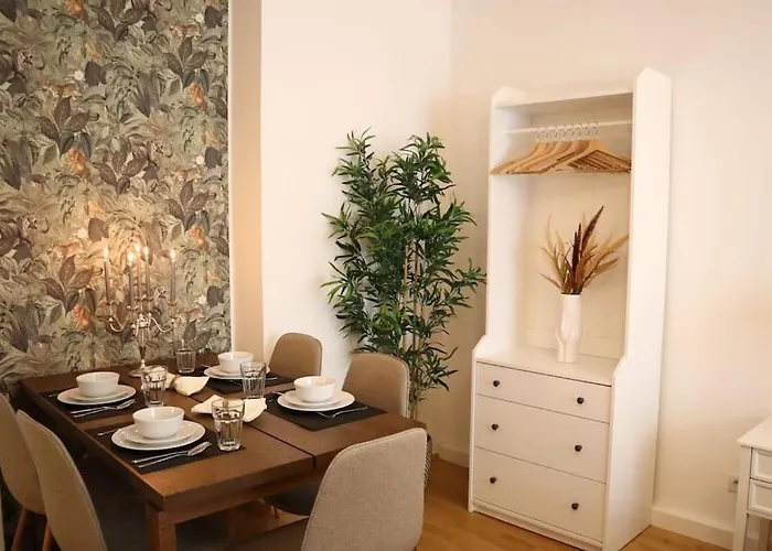 Charming, Modern & Spacious * Bécs